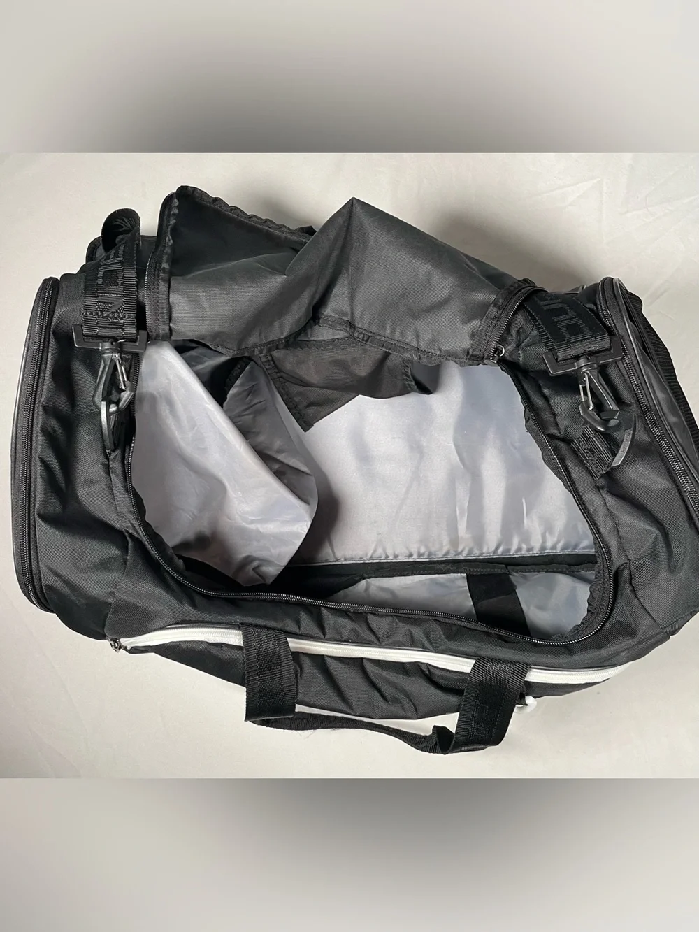 Under Armour Undeniable Medium 55L Duffle Bag Zip, Padded Strap, 3 Pocket